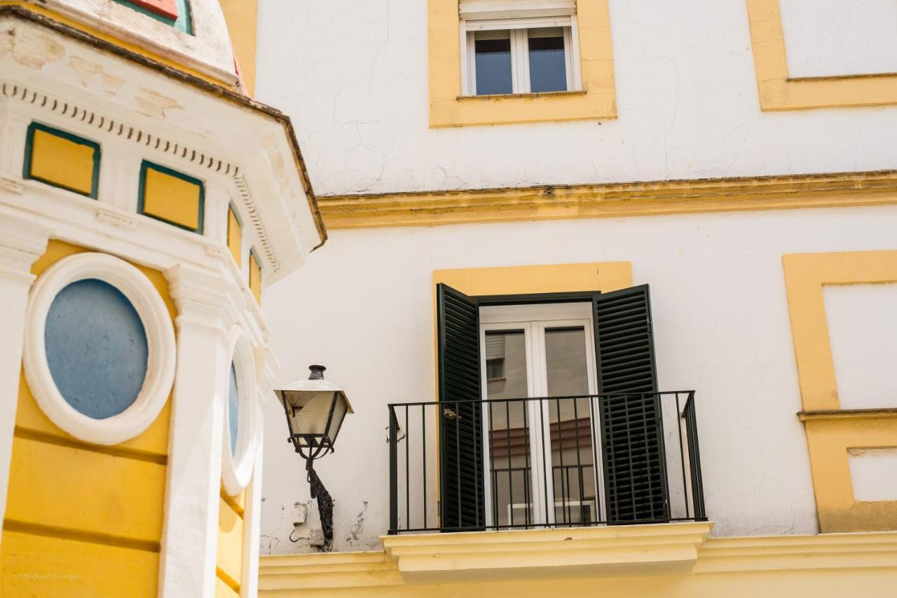 Apartamentos Los Cantaros El Puerto de Santa María Exterior foto